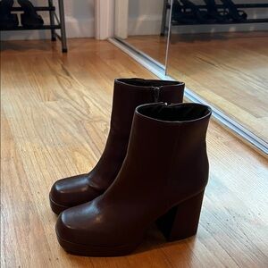 Elegant Brown Ankle Boots